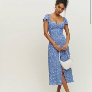 Reformation Baxley Dress in size 6 Eve